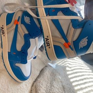 Air Jordan 1’s off white NRG